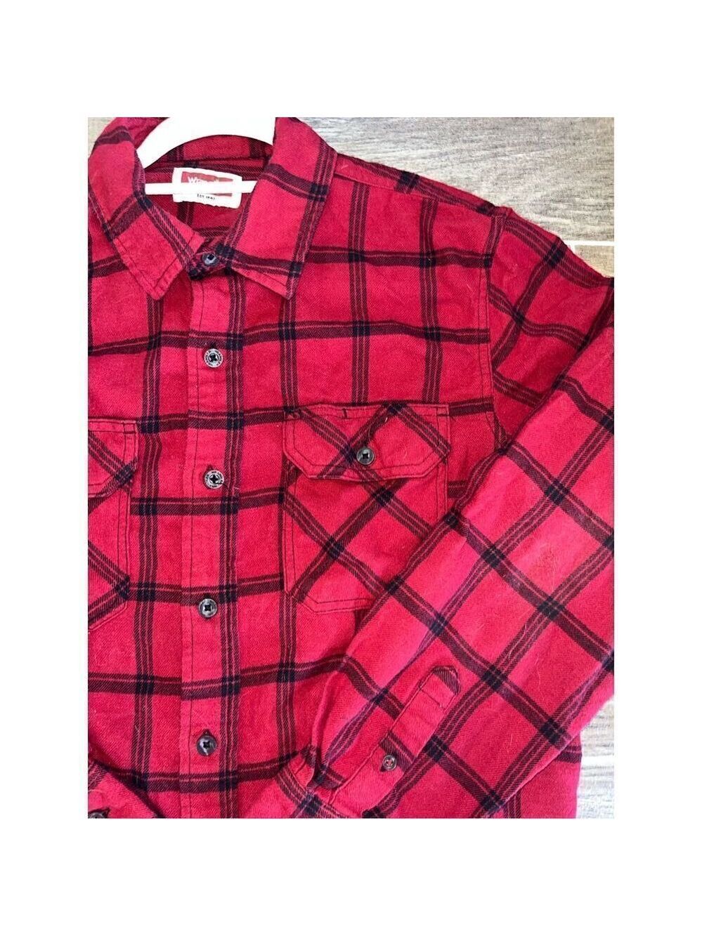 Red Plaid! Wrangler red plaid shirt sz med long sleeve - Picture 15 of 16